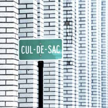 San Marcos Real Estate - City street sign for a cul-de-sac