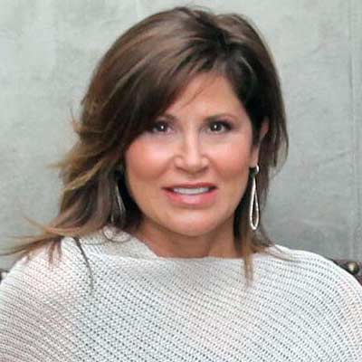 Headshot of San Marcos Real Estate Agent Debbie Austin