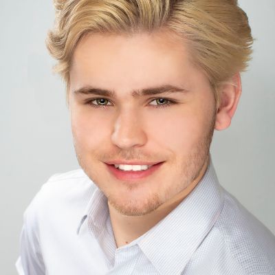 Headshot of Agent Riley Chandler